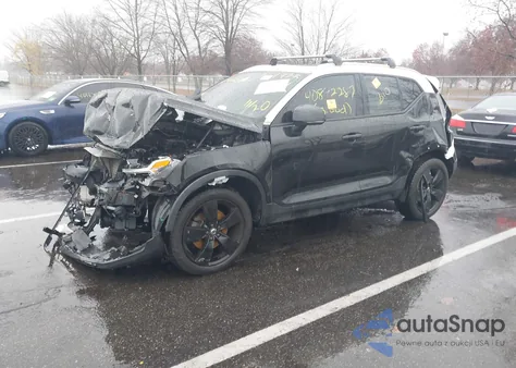 2019 Volvo Xc40 T5 Momentum/T5 R-Design z USA, uszkodzony, nr VIN YV4162XZ8K2008421